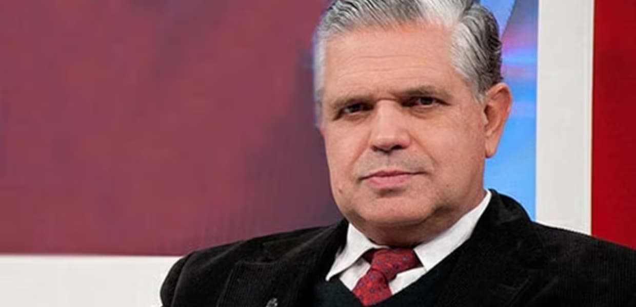 Imagen de portada para ¿Chau peso? López Murphy presentó el Argentum, una nueva moneda nacional