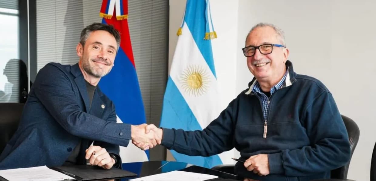 Imagen de portada para Misiones obtiene línea de $2.000 millones para la floricultura familiar