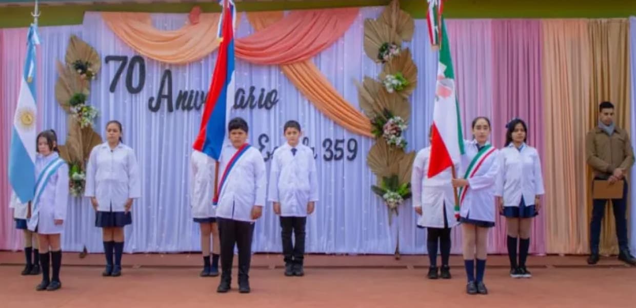 Imagen de portada para La Escuela N° 359 Cacique Fracrán celebró 70 años como pilar educativo y social