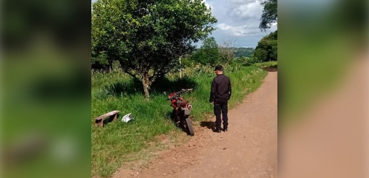 Imagen de portada para Motociclista lesionado tras chocar contra un ternero suelto en Fracrán