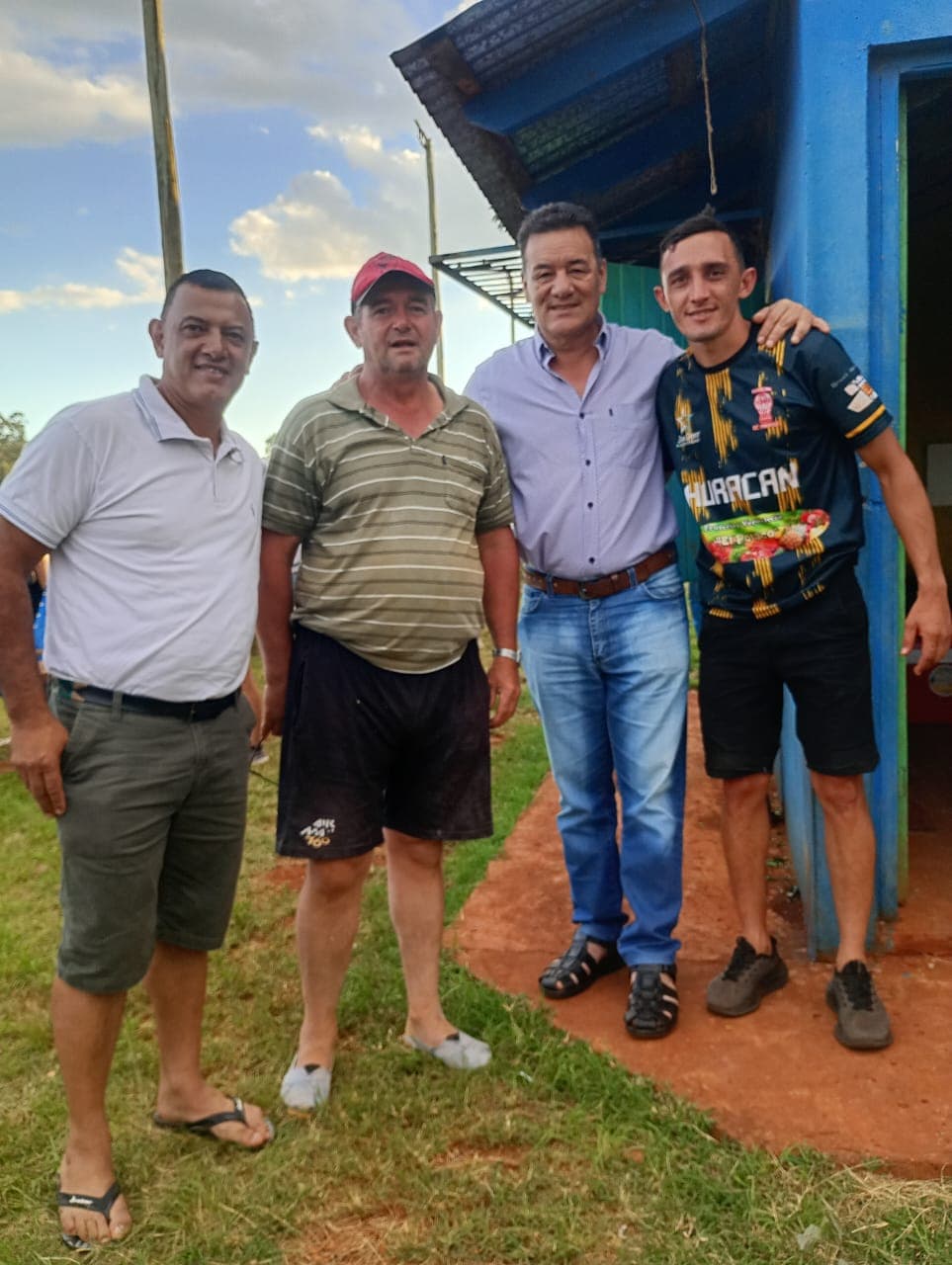 Equipo de Tigres celebrando